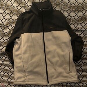Columbia Black and Cream Fleece Jacket